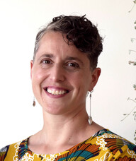 Book an Appointment with Irene Perkoulidis for Acupuncture & Chinese Medicine